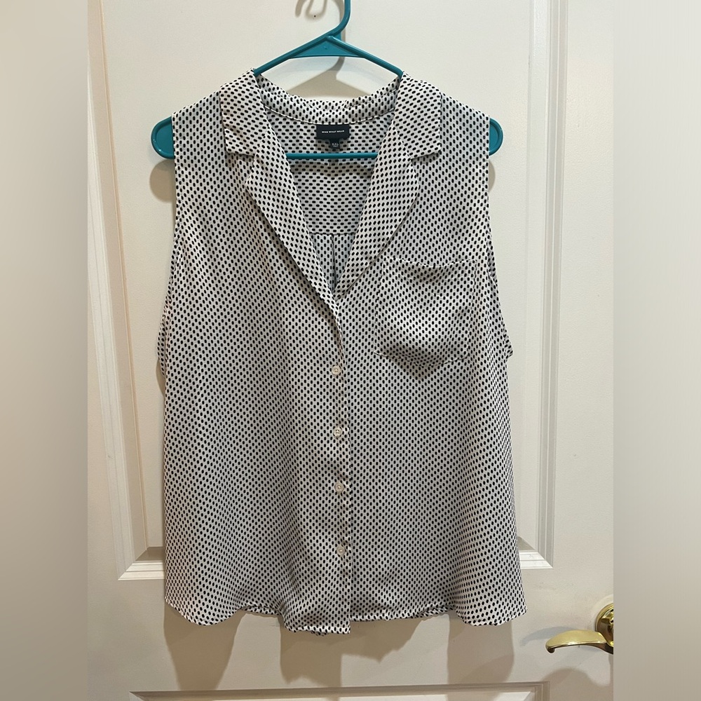 Who What Wear sleeveless button-up collared top white black polka dots XXL